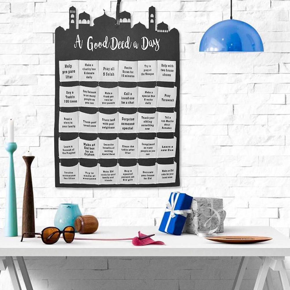 Eid Mubarak Ramadan Fabric Wall Calendar – Nedräkningskalender i Filt med Månskära & Förvaringsfickor