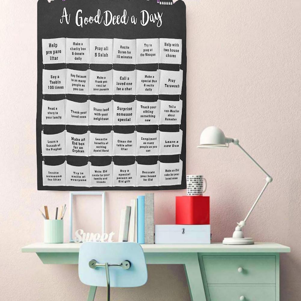 Eid Mubarak Ramadan Fabric Wall Calendar – Nedräkningskalender i Filt med Månskära & Förvaringsfickor