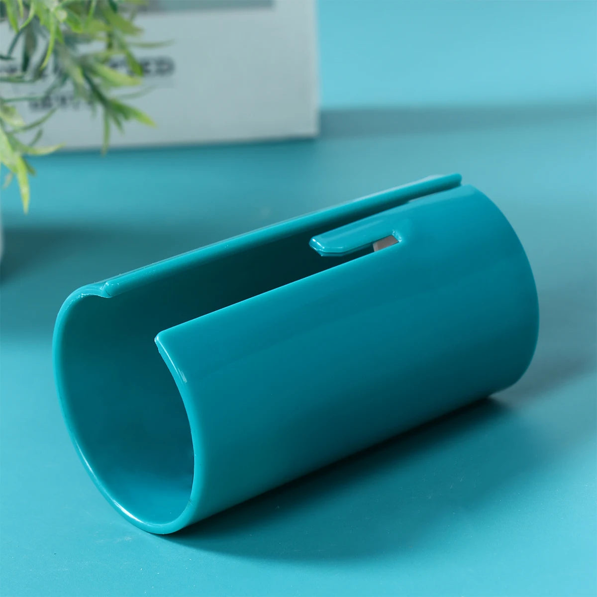 Mini Presentpappersskärare – Smidig Skärare för Presentpapper