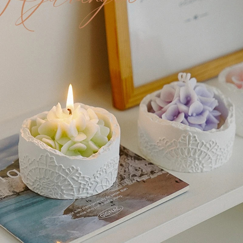Handgjort Aromaljus med Blommotiv – Romantiskt Doftljus i Kopp | Perfekt Present